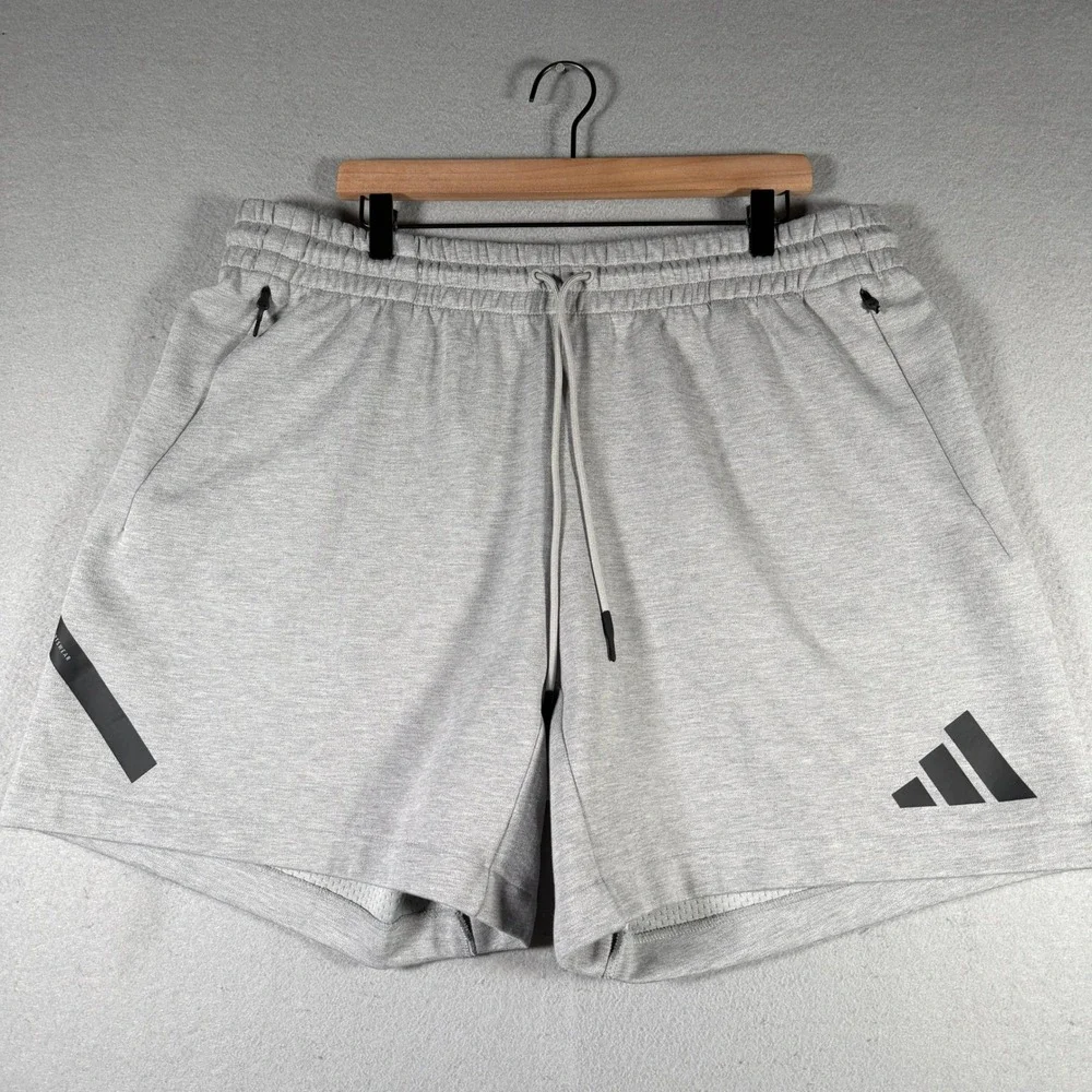 Adidas Mens Heather Grey Sportswear Shorts 2XL JJ4892‎ Zipper Pockets 7in Inseam